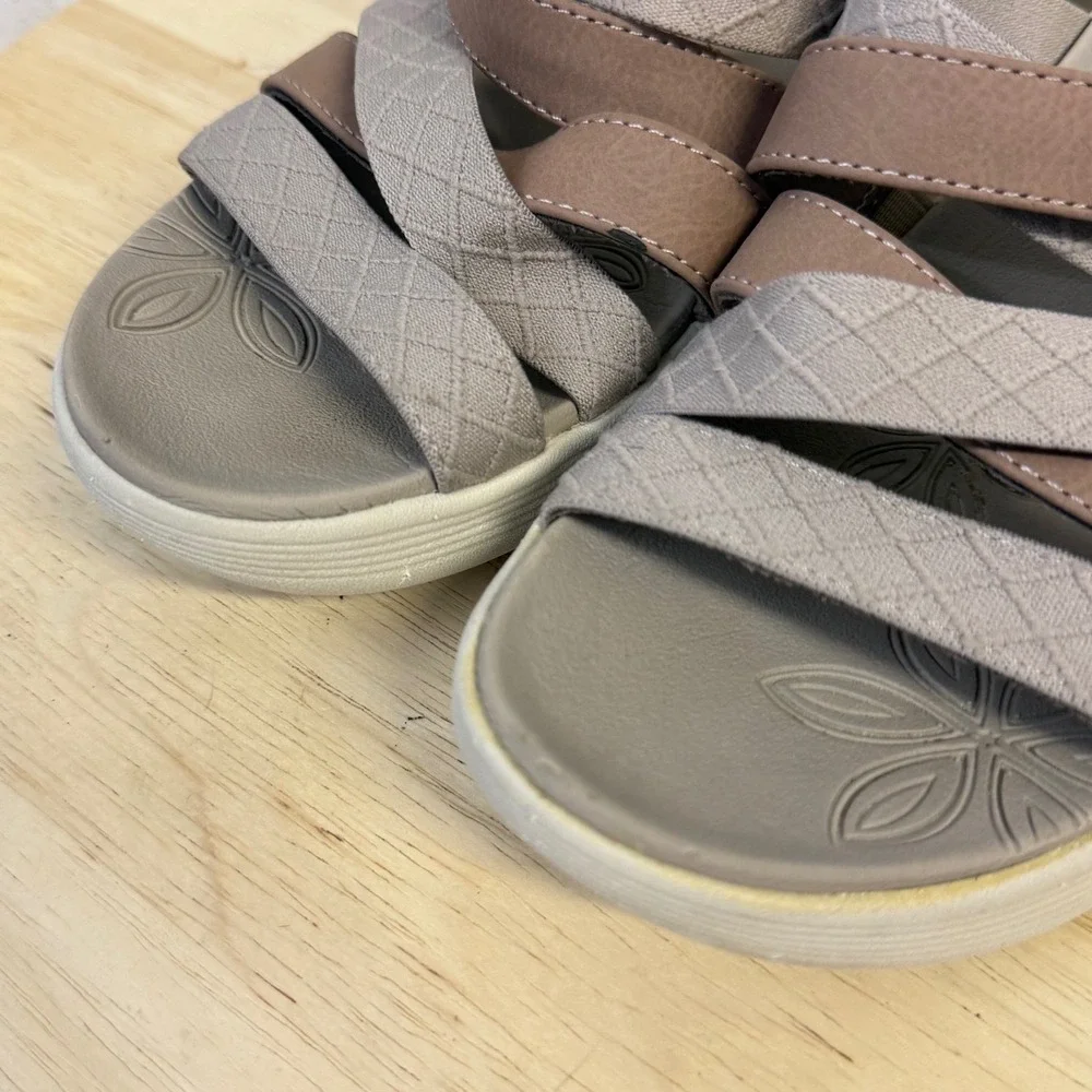 Skechers luxe foam